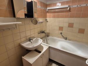 Pronájem bytu 2+1, Nové Město pod Smrkem, Husova, 57 m2