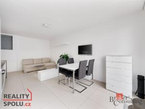 Prodej bytu 1+1, Praha, 34 m2