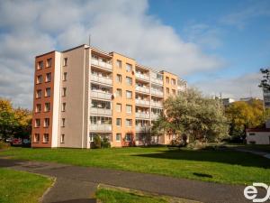 Prodej bytu 2+kk, Kladno, Vít. Nezvala, 44 m2