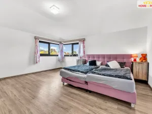 Prodej bytu 4+kk, Praha - Koloděje, Podzámecká, 125 m2