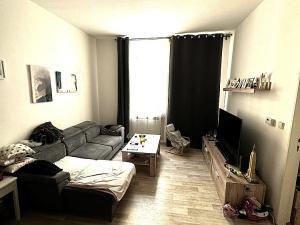 Pronájem bytu 3+kk, Praha - Holešovice, Pplk. Sochora, 63 m2