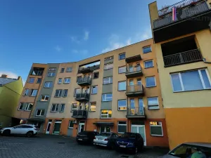 Prodej atypického bytu, Kroměříž, náměstí Míru, 178 m2