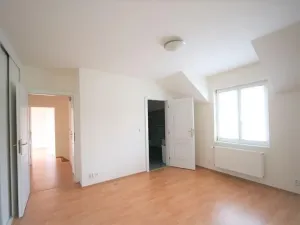 Pronájem rodinného domu, Praha, 230 m2
