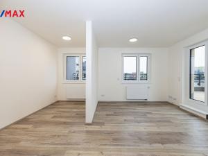 Pronájem bytu 1+kk, Praha - Hlubočepy, Fabiánové, 34 m2