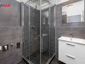 Pronájem bytu 1+kk, Praha - Hlubočepy, Fabiánové, 34 m2