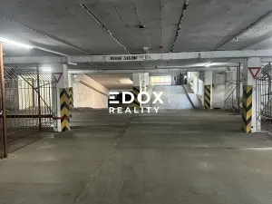 Prodej garáže, Praha - Střížkov, Lovosická, 18 m2