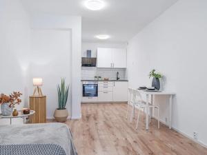 Prodej bytu 1+kk, Praha - Komořany, Nad teplárnou, 36 m2
