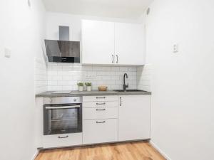 Prodej bytu 1+kk, Praha - Komořany, Nad teplárnou, 36 m2