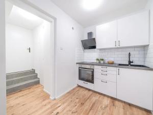 Prodej bytu 1+kk, Praha - Komořany, Nad teplárnou, 36 m2