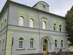 Pronájem obchodního prostoru, Bílina - Chudeřice, Náměstí, 440 m2