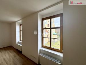Prodej bytu 2+kk, Horní Blatná, náměstí Sv. Vavřince, 56 m2