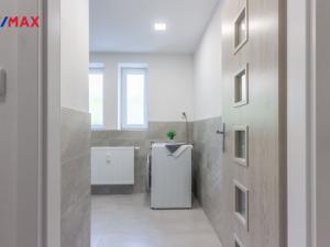 Prodej bytu 1+1, Meziboří, Okružní, 43 m2