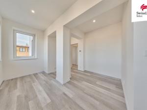 Prodej bytu 4+1, Trutnov, Lesní, 93 m2