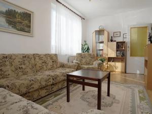 Prodej rodinného domu, Úsilné, 280 m2