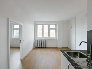 Pronájem bytu 2+kk, Praha - Vinohrady, Hollarovo náměstí, 47 m2