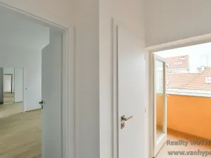Pronájem bytu 2+kk, Praha - Vinohrady, Hollarovo náměstí, 47 m2