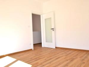 Pronájem rodinného domu, Jenišov, Slunná, 117 m2