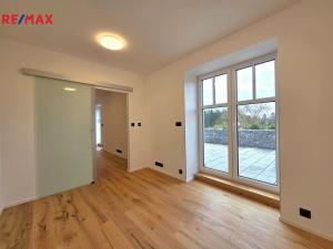 Pronájem bytu 2+kk, Všenory, Ke Hřbitovu, 39 m2