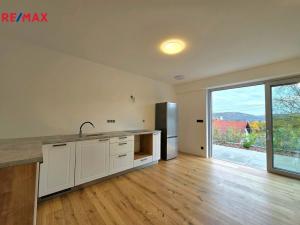 Pronájem bytu 2+kk, Všenory, Ke Hřbitovu, 48 m2