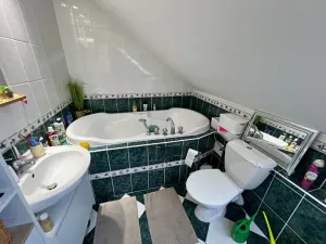 Pronájem rodinného domu, Dobronín, 250 m2