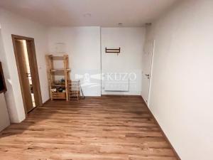 Pronájem bytu 3+kk, Šaratice, Náves, 45 m2