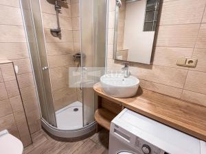 Pronájem bytu 3+kk, Šaratice, Náves, 45 m2