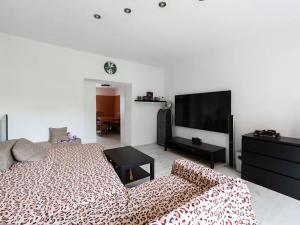 Prodej vícegeneračního domu, Nová Ves, 200 m2