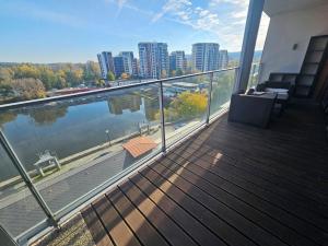 Pronájem bytu 2+kk, Praha - Holešovice, Jankovcova, 70 m2