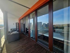 Pronájem bytu 2+kk, Praha - Holešovice, Jankovcova, 70 m2