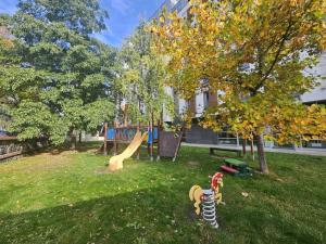 Pronájem bytu 2+kk, Praha - Holešovice, Jankovcova, 70 m2