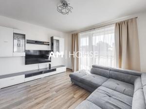 Pronájem bytu 4+kk, Praha - Vysočany, Smržových, 100 m2