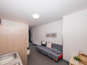 Pronájem bytu 2+kk, Praha - Smíchov, U Santošky, 50 m2