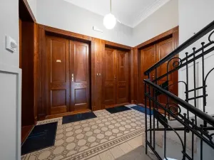 Pronájem bytu 2+kk, Praha - Nusle, Jaromírova, 58 m2