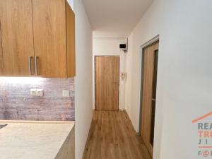 Pronájem bytu 1+1, Jičín, Na jihu, 35 m2