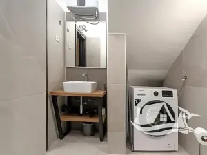 Prodej vícegeneračního domu, Vrsar, Chorvatsko, 126 m2