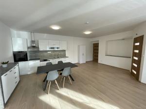 Pronájem bytu 3+kk, Troskotovice, 85 m2