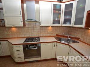 Prodej bytu 2+1, Praha - Hloubětín, Zelenečská, 52 m2