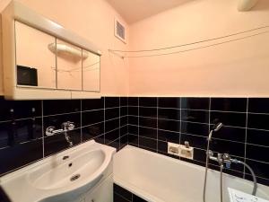 Pronájem bytu 3+1, Pardubice, Na Drážce, 70 m2