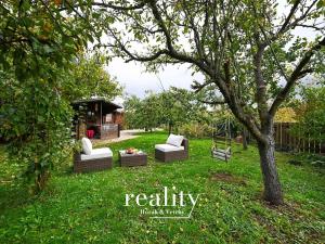 Prodej rodinného domu, Hodonice, U Pošty, 480 m2