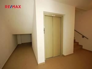 Pronájem bytu 3+kk, Velký Osek, U hřiště, 76 m2