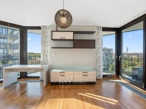 Pronájem bytu 2+kk, Praha - Žižkov, Pitterova, 77 m2
