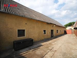 Prodej komerční nemovitosti, Církvice, 6984 m2