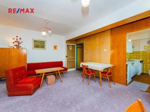 Prodej bytu 3+1, Praha - Modřany, U zastávky, 57 m2