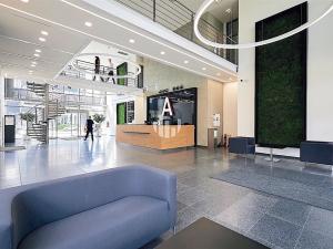 Pronájem kanceláře, Praha - Jinonice, Radlická, 500 m2