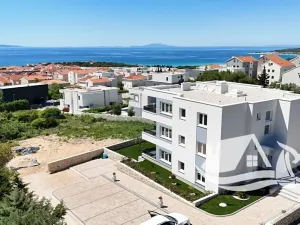 Prodej bytu 3+kk, Novalja, Chorvatsko, 82 m2