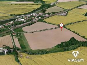 Prodej podílu pole, Golčův Jeníkov, 2445 m2