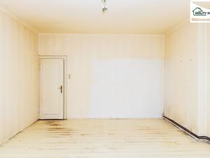 Prodej bytu 3+1, Cheb, Palackého, 84 m2