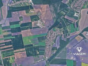 Prodej podílu pole, Měnín, 576 m2