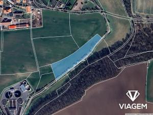 Prodej podílu pole, Veleň, 370 m2