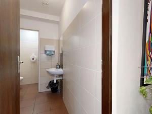 Prodej obchodního prostoru, Chrudim, Resselovo náměstí, 121 m2